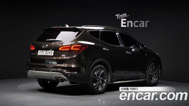 Hyundai Santafe 2018 — photo 2