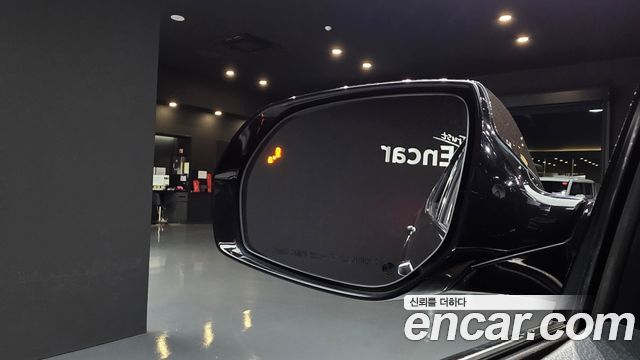Hyundai Santafe 2018 — photo 19