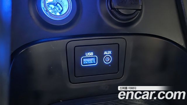 Hyundai Santafe 2018 — photo 21