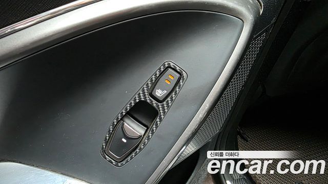 Hyundai Santafe 2018 — photo 23