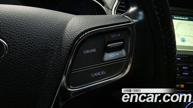 Hyundai Santafe 2018 — photo 24