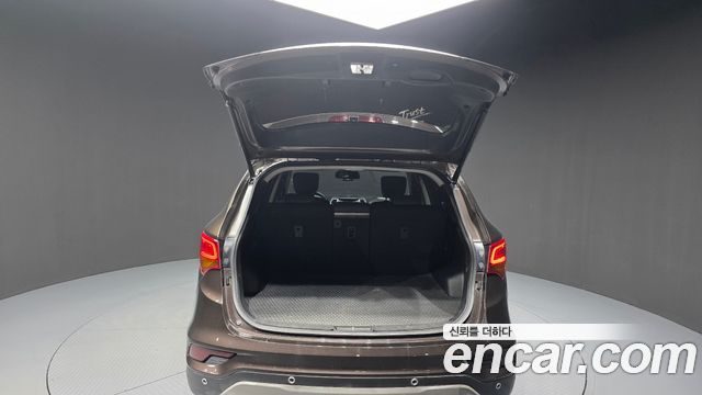 Hyundai Santafe 2018 — photo 26