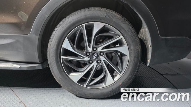 Hyundai Santafe 2018 — photo 7