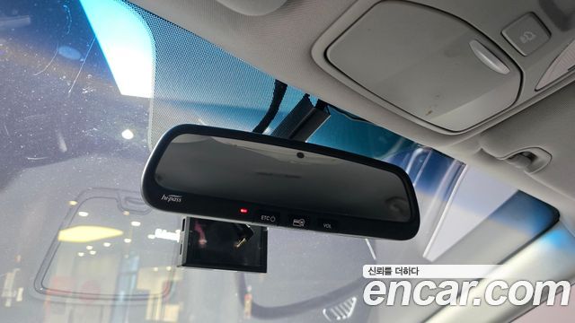 Hyundai Santafe 2018 — photo 27