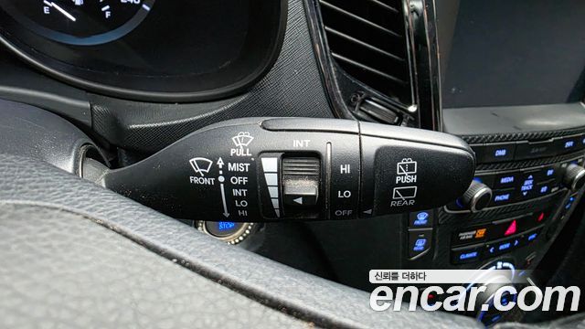 Hyundai Santafe 2018 — photo 30