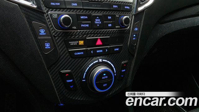 Hyundai Santafe 2018 — photo 31