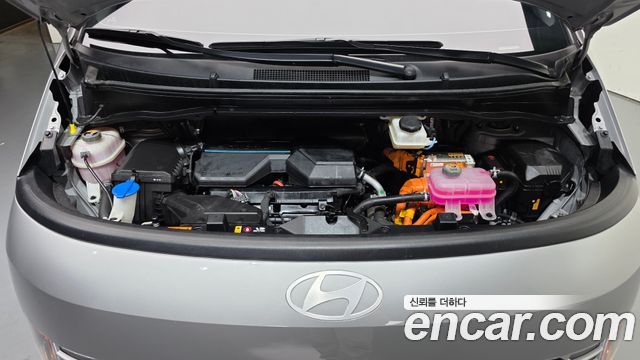 Hyundai Staria 2025 — photo 6