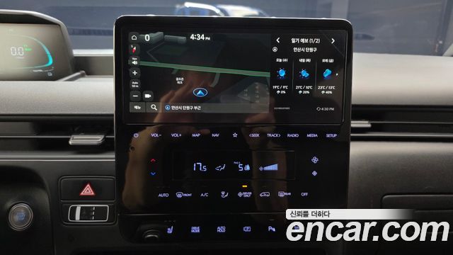 Hyundai Staria 2025 — photo 27