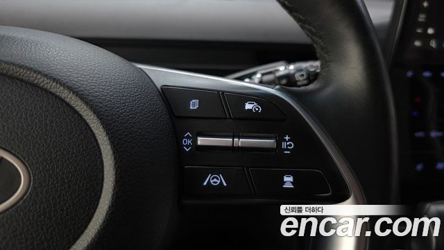 Hyundai Staria 2025 — photo 28