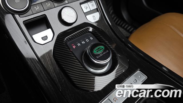 Land Rover Range Rover Evoque 2017 — photo 9