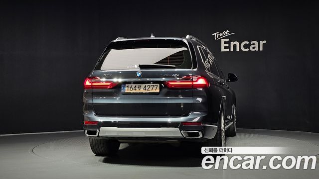 BMW X7 2022 — photo 4