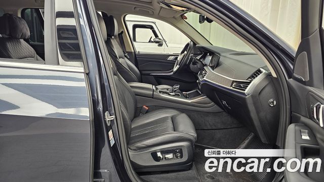 BMW X7 2022 — photo 11