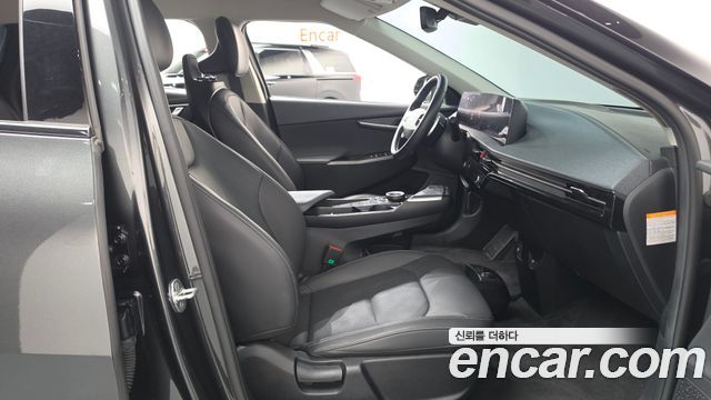 Kia EV6 2022 — photo 16