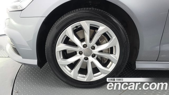 Audi A6 2018 — photo 5