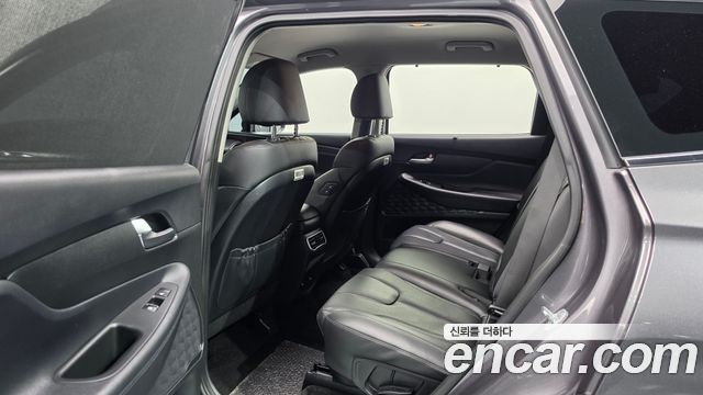 Hyundai Santafe 2021 — photo 17