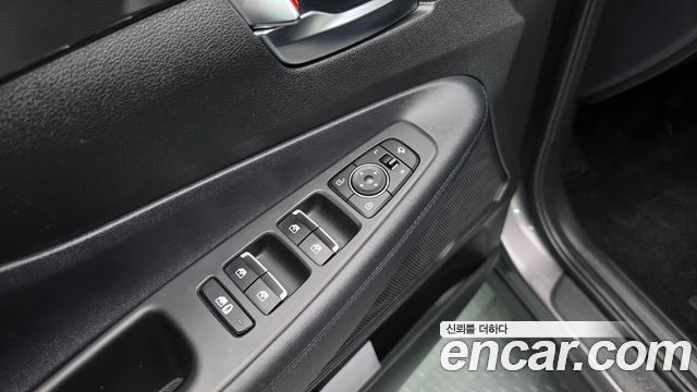 Hyundai Santafe 2021 — photo 28