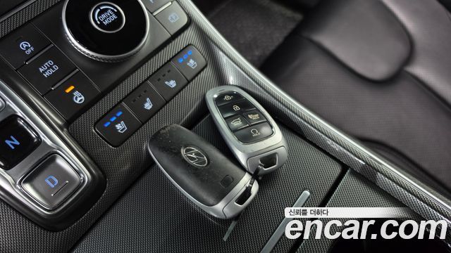 Hyundai Santafe 2021 — photo 29