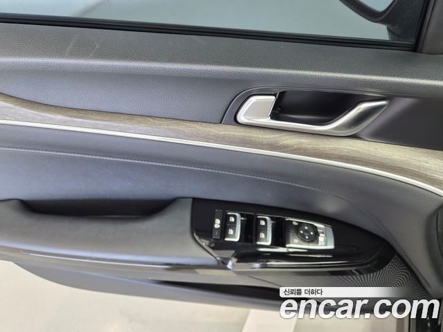 Kia K5 2023 — photo 10
