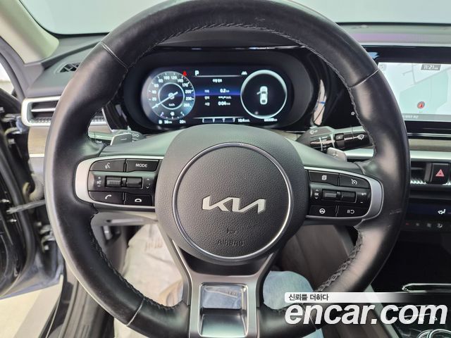 Kia K5 2023 — photo 12