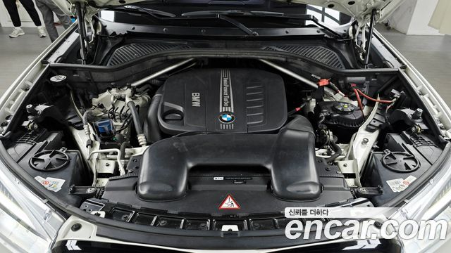 BMW X5 2015 — photo 6