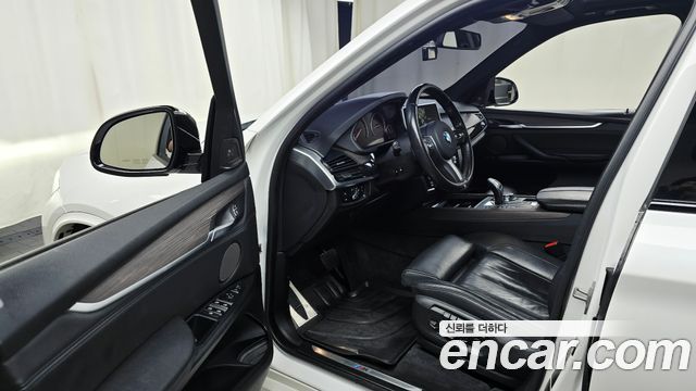 BMW X5 2015 — photo 10