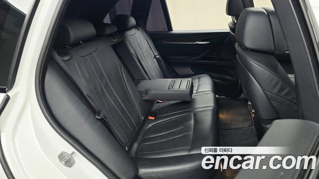 BMW X5 2015 — photo 11