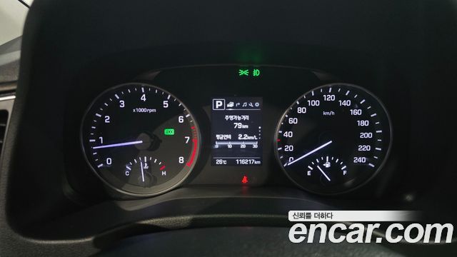 Hyundai AVANTE 2018 — photo 8