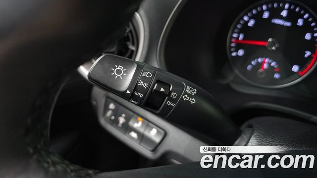 Kia K3 2019 — photo 32