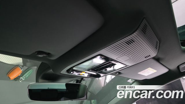 Audi Q4 e-tron 2023 — photo 25