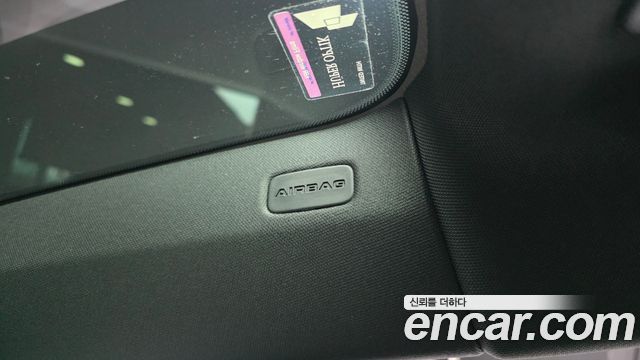 Audi Q4 e-tron 2023 — photo 35