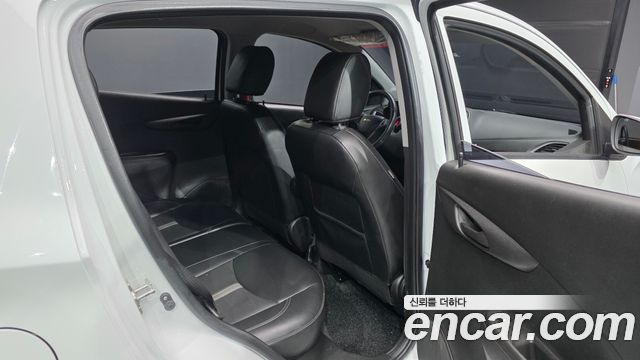 Chevrolet Korea Spark 2019 — photo 18