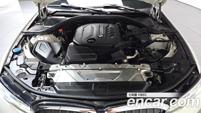 BMW 3-Series 2020 — photo 6