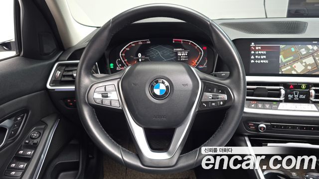 BMW 3-Series 2020 — photo 20