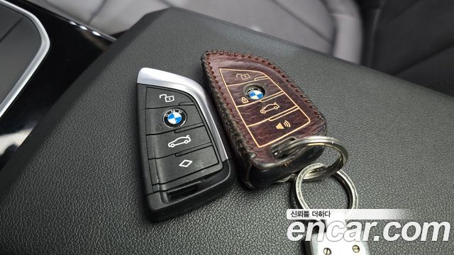 BMW 3-Series 2020 — photo 22