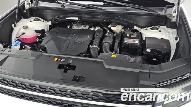 Hyundai Santafe 2025 — photo 6