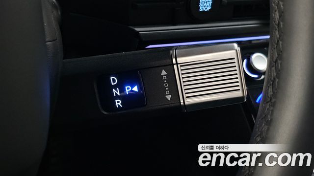 Hyundai Santafe 2025 — photo 12