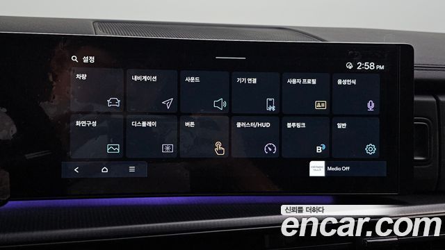Hyundai Santafe 2025 — photo 24