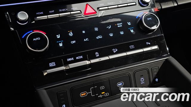 Hyundai Santafe 2025 — photo 25