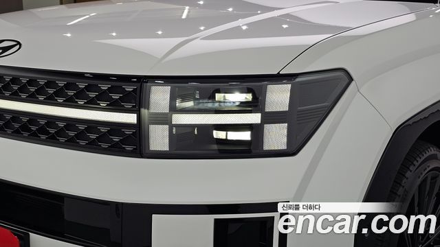 Hyundai Santafe 2025 — photo 8