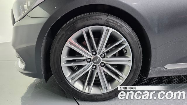 Genesis G80 2017 — photo 5