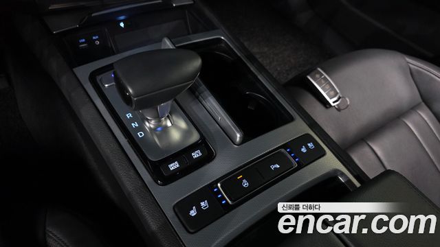 Genesis G80 2017 — photo 12