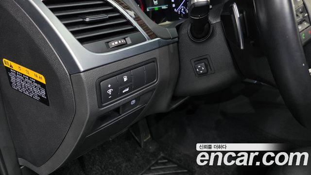 Genesis G80 2017 — photo 24