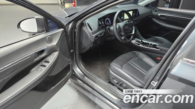 Hyundai Sonata 2023 — photo 12