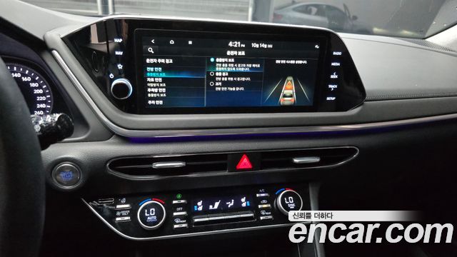 Hyundai Sonata 2023 — photo 20