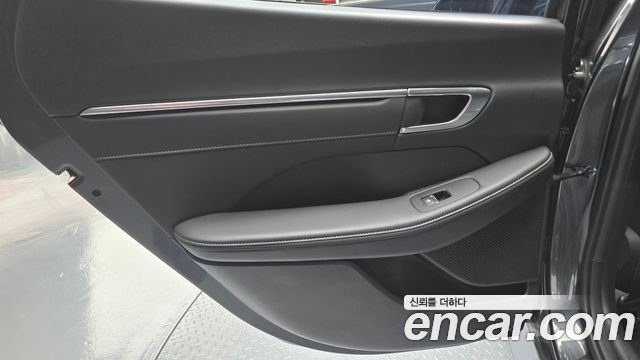 Hyundai Sonata 2023 — photo 14