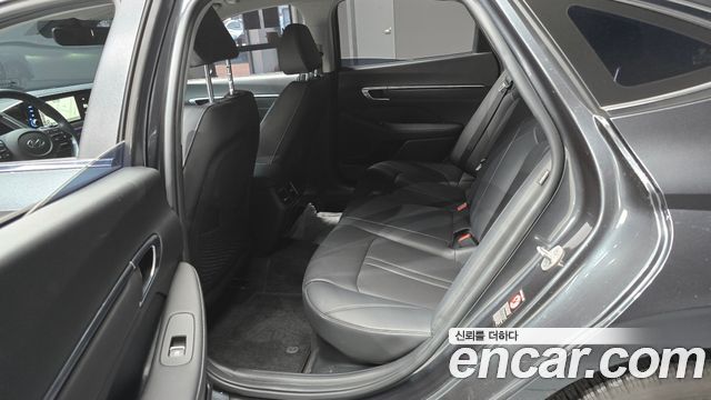 Hyundai Sonata 2023 — photo 15