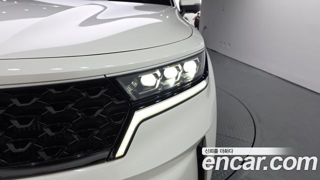 Kia Sorento 2022 — photo 8