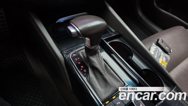 Kia K7 2017 — photo 9