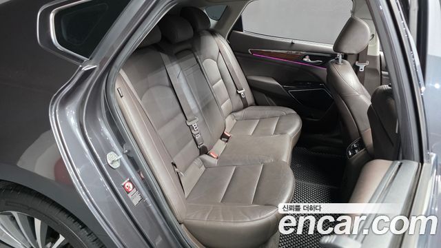 Kia K7 2017 — photo 11