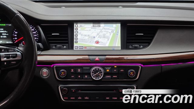 Kia K7 2017 — photo 13